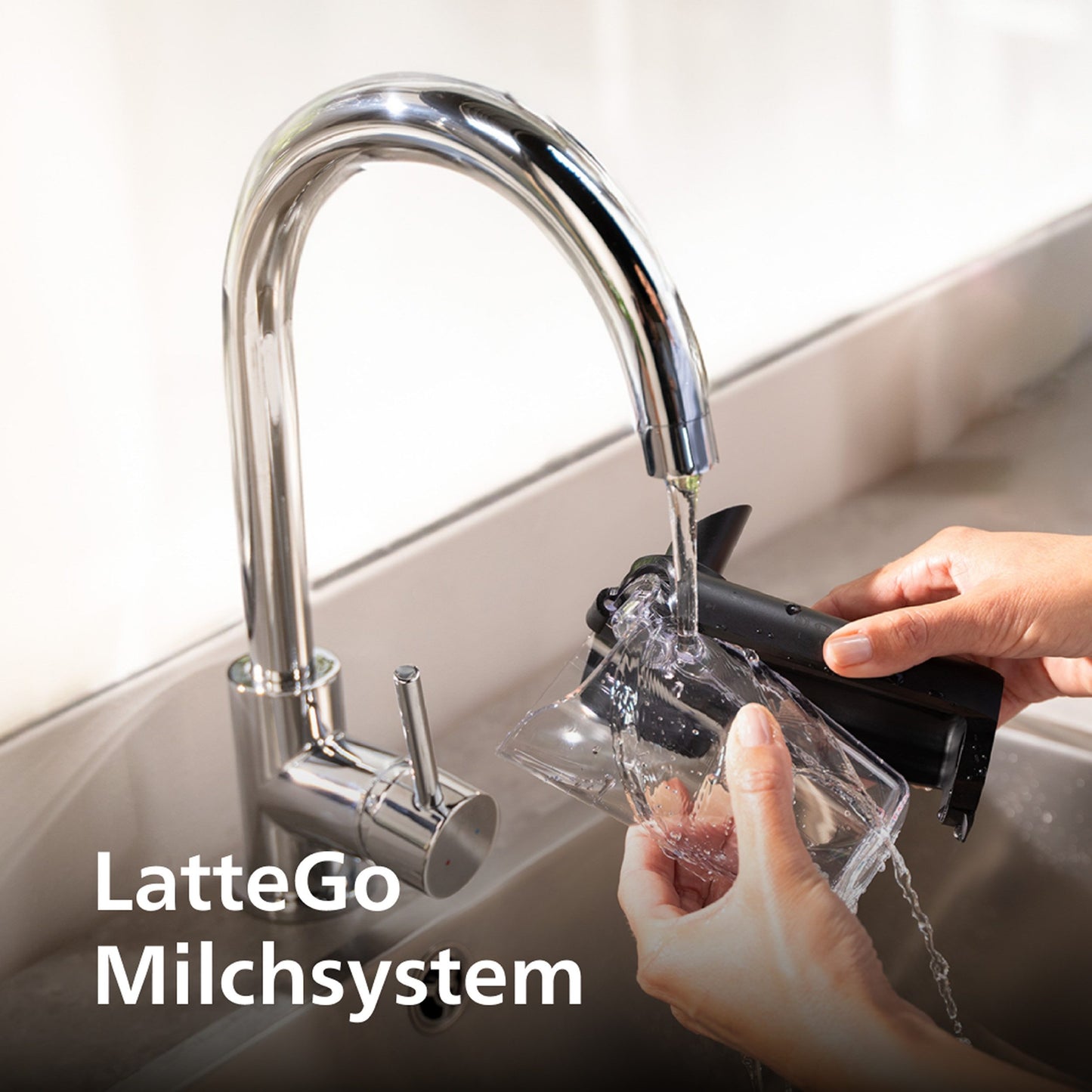 Kaffeevollautomat 5400 Series EP5443/70 LatteGo Milchsystem, AquaClean Filter, 12 Kaffeespezialitäten, 4 Benutzerprofilen - Weiß